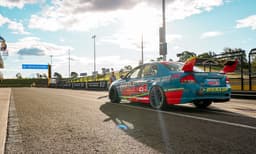 Sydney V8 6 Drive Laps and 2 Hot Laps Combo