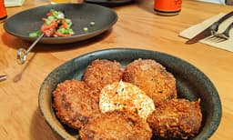 Newtown Street Art and Food Tour - 3 Hours