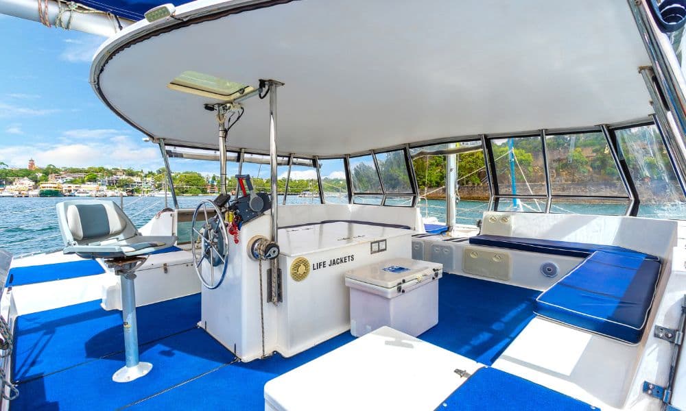 Harbour Highlights & Aussie Bites Catamaran Cruise - 60 Minutes