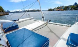 Harbour Highlights & Aussie Bites Catamaran Cruise - 60 Minutes
