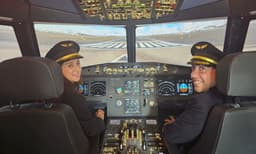 Sydney Full Course Flight Simulation - 2 Hours - For up to 5