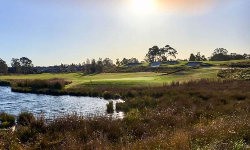 18 Hole Golf Experience at Stonecutters Ridge - For 2
