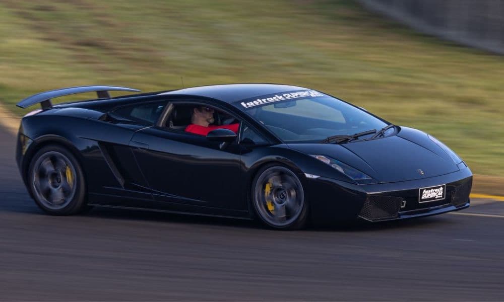 Lamborghini Supercar Drive - 4 Laps - Sydney