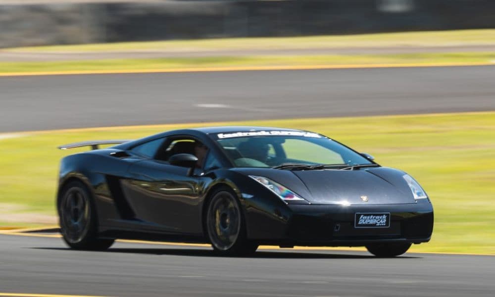 Lamborghini Supercar Drive - 4 Laps - Sydney