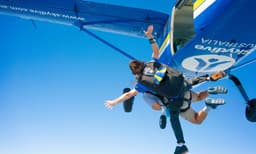 Newcastle up to 15,000ft Tandem Skydive Weekday