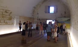 Sydney Goat Island Convicts, Castles and Champagne Tour
