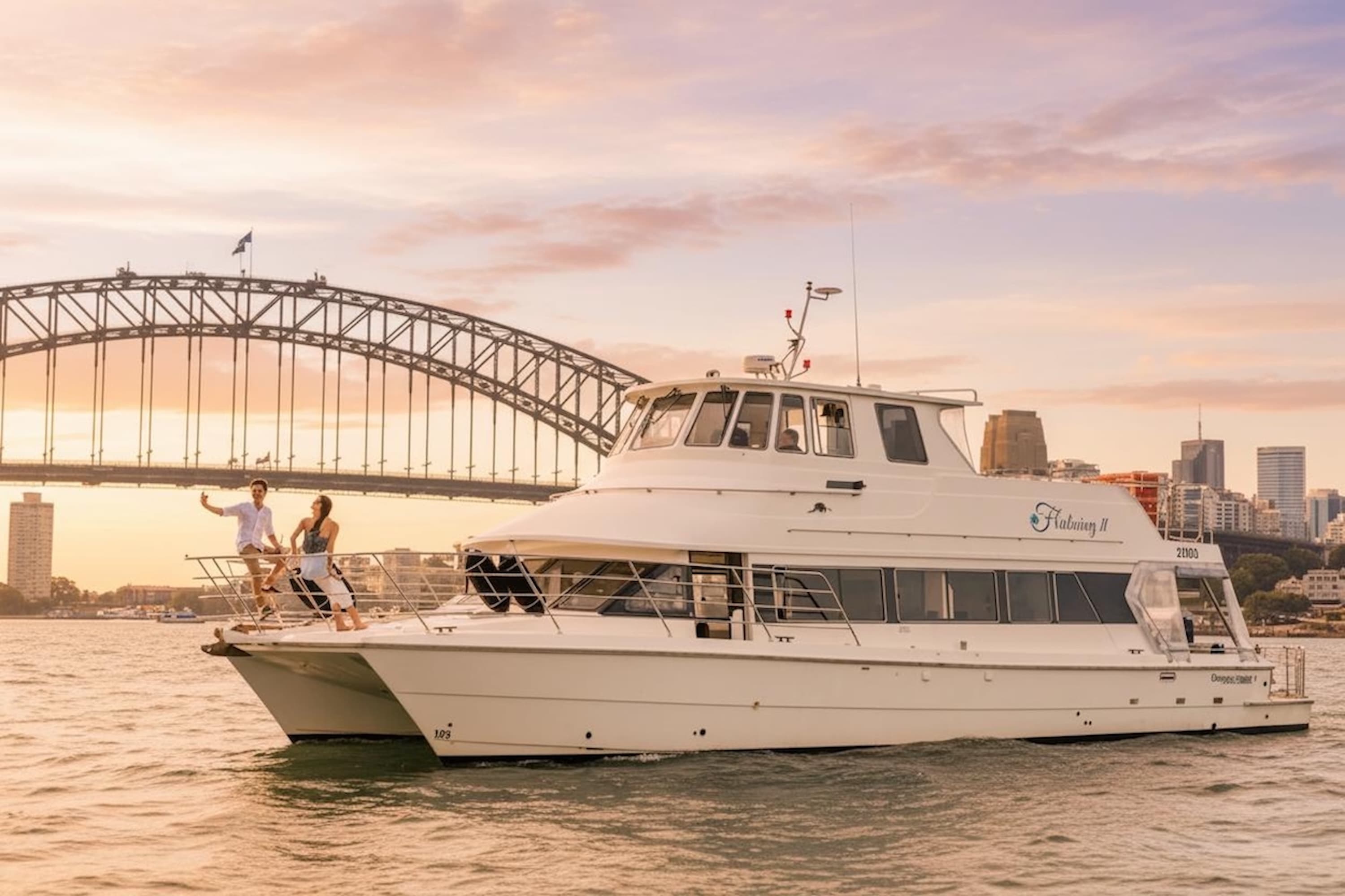 Golden Glow Sunset Sydney Harbour Cruise - 90 Minutes