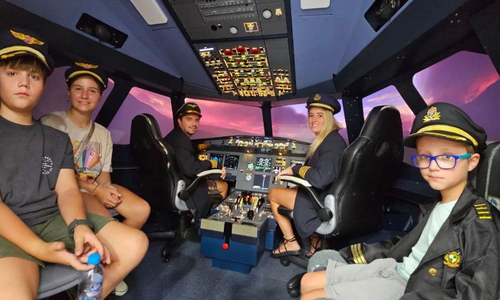 Sydney Family Flight Simulation - 1 Hour - For up to 5